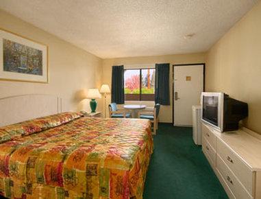 Days By Wyndham Angeles 2*